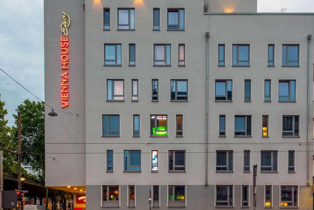 Vienna House Easy By Wyndham Bremen City Apartments Bagian luar foto