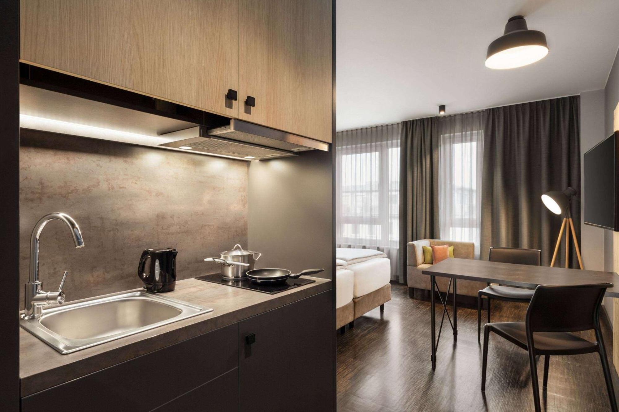 Vienna House Easy By Wyndham Bremen City Apartments Bagian luar foto