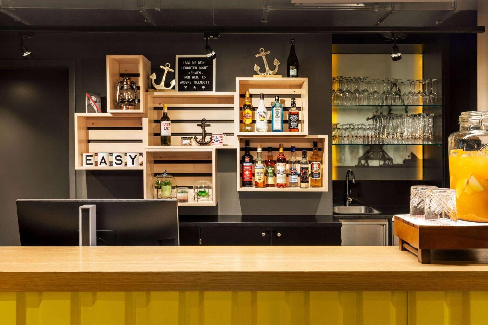 Vienna House Easy By Wyndham Bremen City Apartments Bagian luar foto
